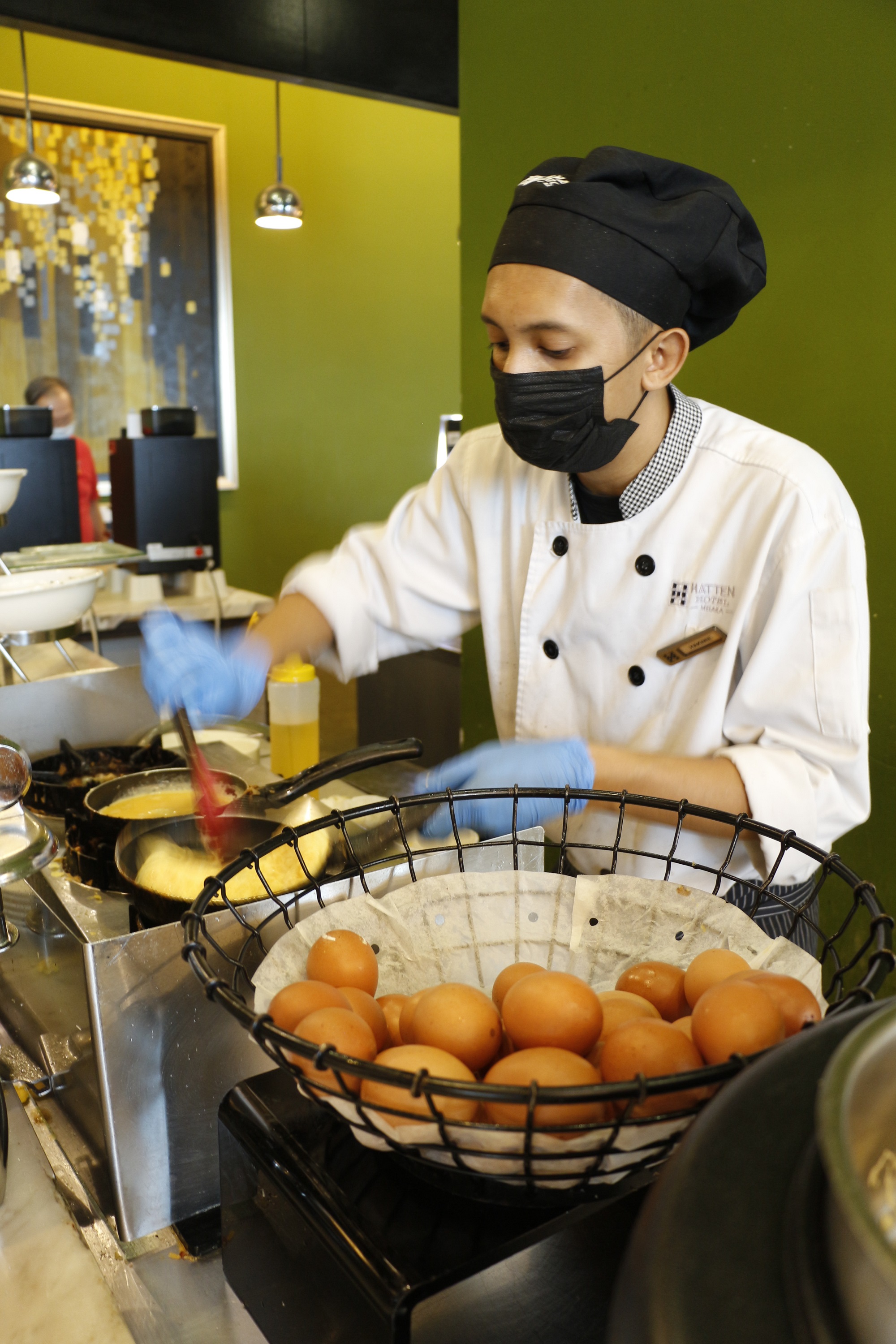 Hatten Hotels Worldwide shifts to use only cage-free eggs by 2025