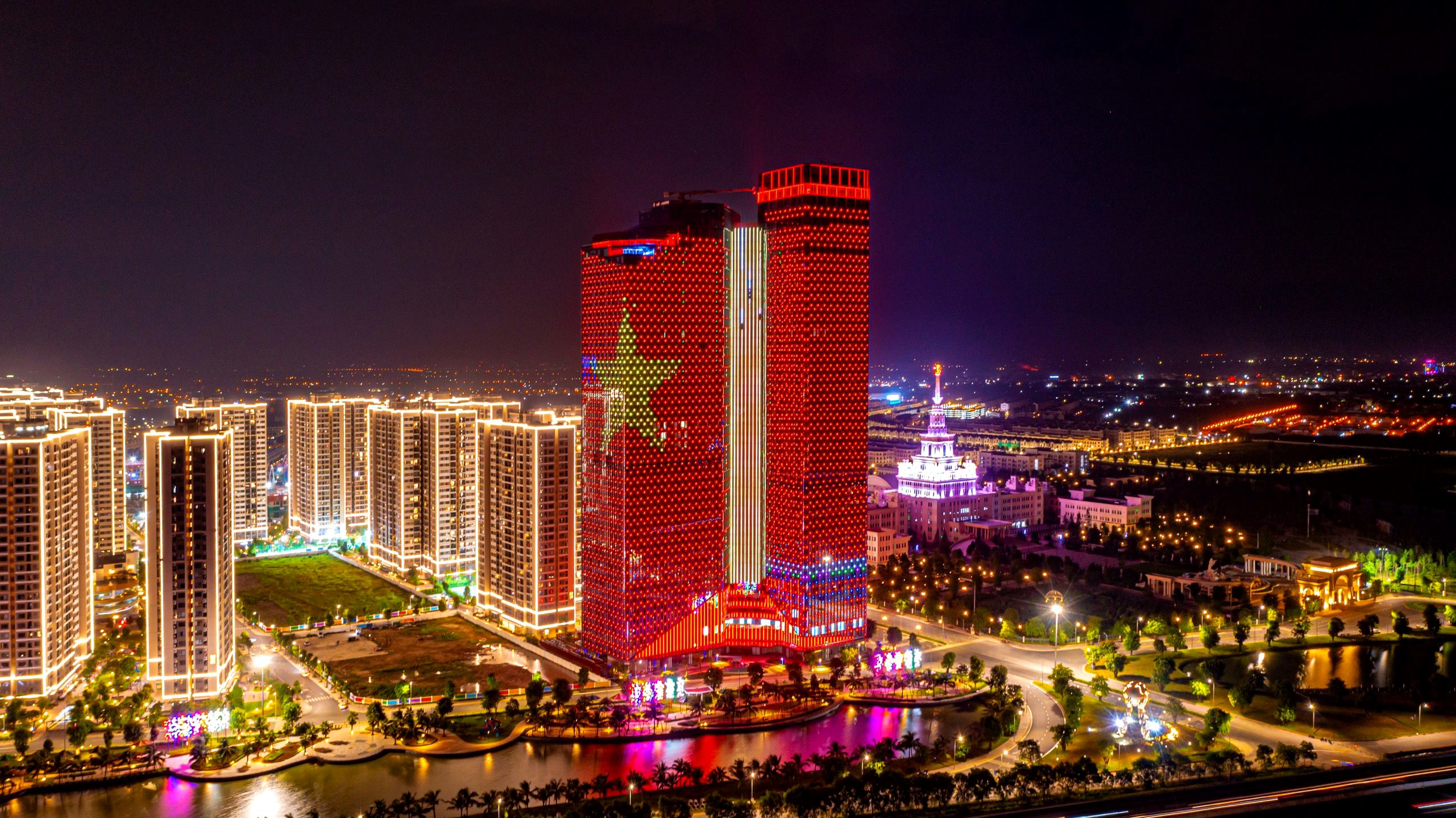 Vinhomes Ocean Park 1 urban area, part of the Vingroup ecosystem.