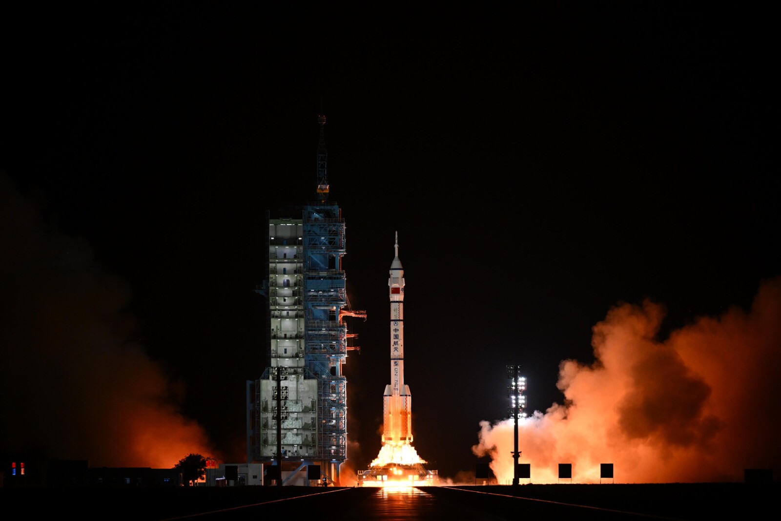 The Long March 2F Y23 carrier rocket carrying the Shenzhou-23 manned spaceship launched successfully at 11.08pm on May 24 at the Jiuquan Satellite Launch Center. 