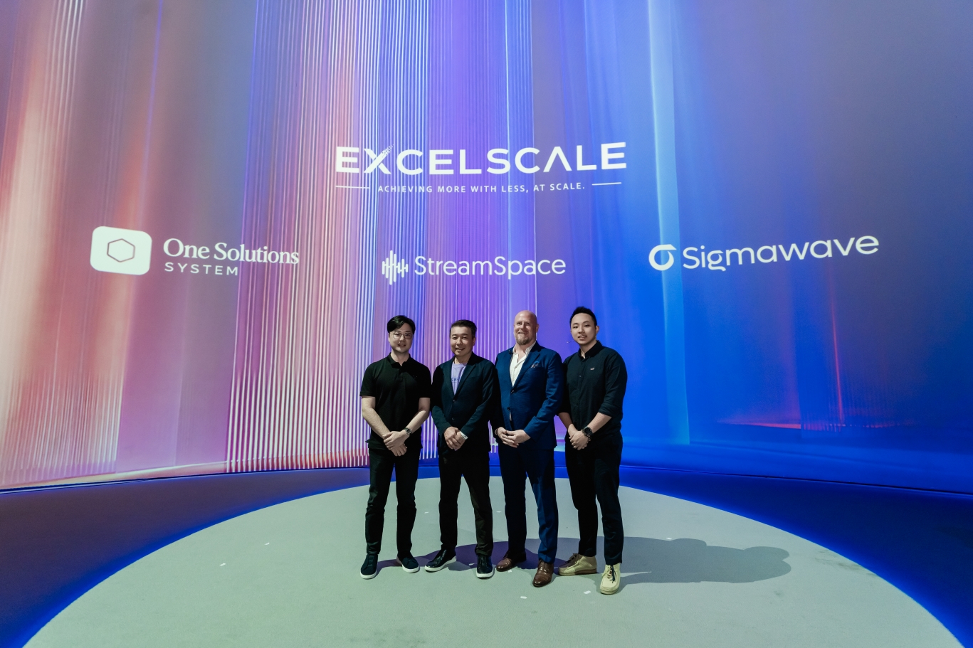 Mr Todd Abraham (second from right), General Manager of ExcelScale Malaysia, together with (from left) Datuk Wira Tom Chia, CEO of One Solutions System; Kay Cheng, Co-Founder of ExcelScale; and Dan Lim, CEO of Sigmawave AI, officially launched ExcelScale in Malaysia, enabling businesses to access and manage more than 100 leading AI models through a single API.