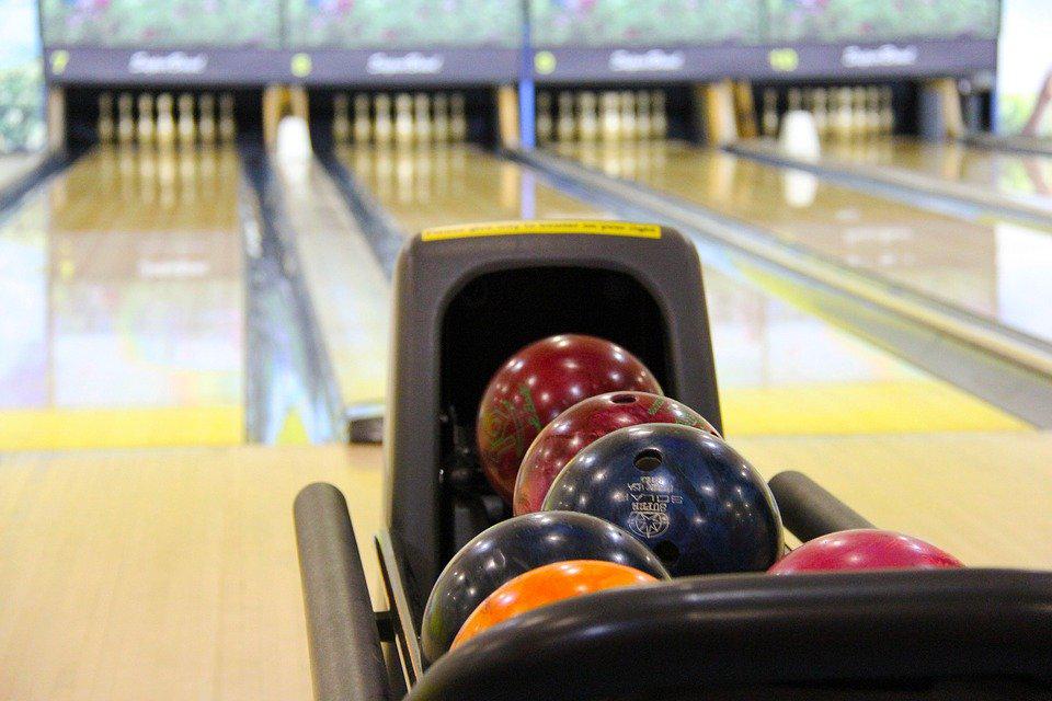 DIFFERENT TYPES OF INDOOR AND OUTDOOR GAMES ONE SHOULD TRY different-types-of-indoor-and-outdoor-games-one-should-try